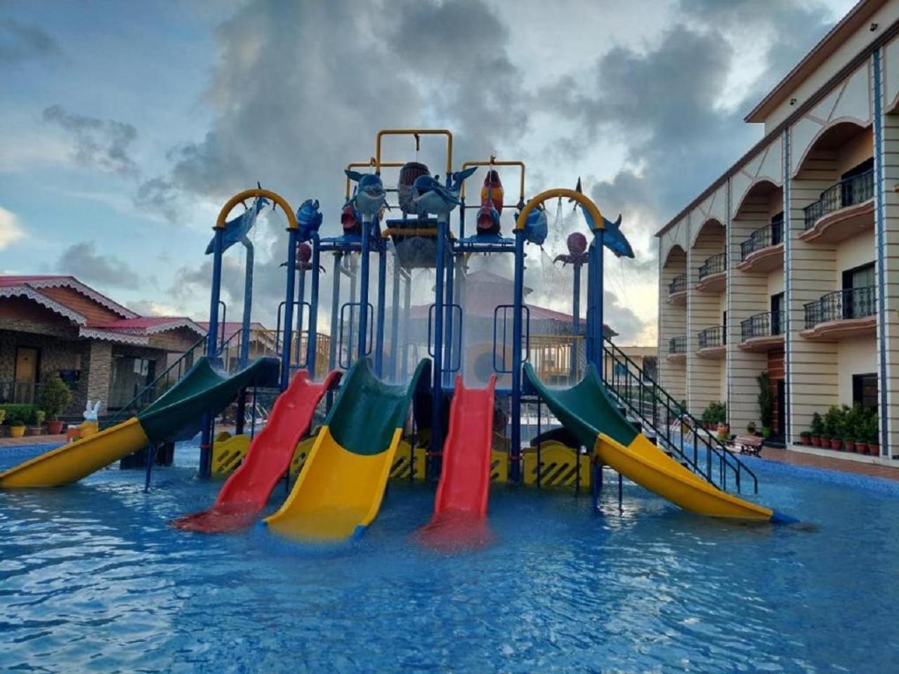 Grand Beach Resort Мандармани Экстерьер фото